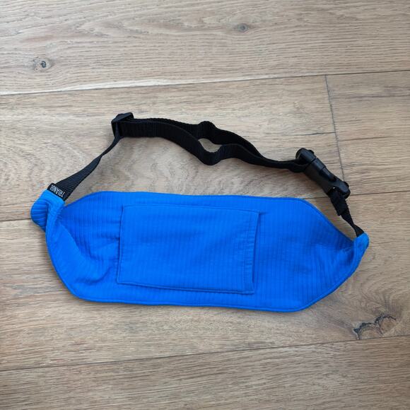 Triangl Swimwear Blue Ribbed Swim Essential Belt Bag - Picture 4 of 9